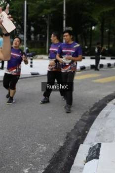 Runner Photo 4305038