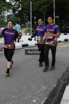 Runner Photo 4305044