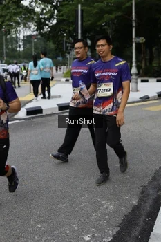 Runner Photo 4305048