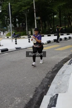 Runner Photo 4305051