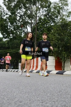 Runner Photo 4305058