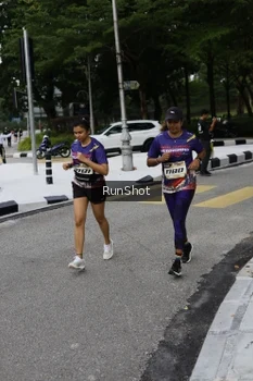 Runner Photo 4305059