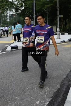 Runner Photo 4305060