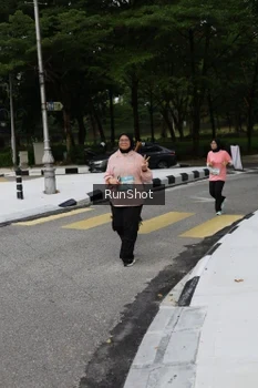 Runner Photo 4305065