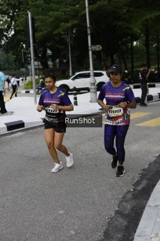 Runner Photo 4305066