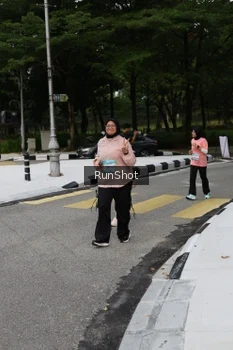 Runner Photo 4305069