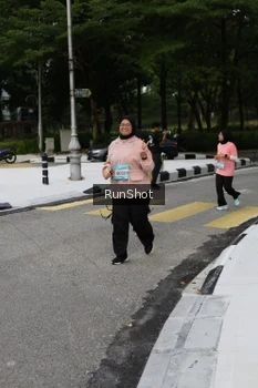 Runner Photo 4305071