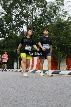 Runner Photo 4305084