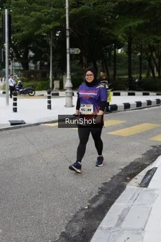 Runner Photo 4305085