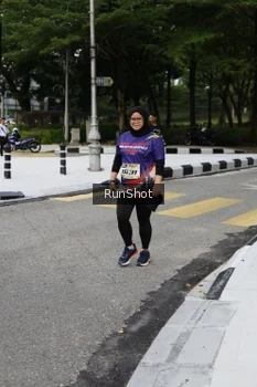 Runner Photo 4305086