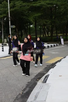 Runner Photo 4305089