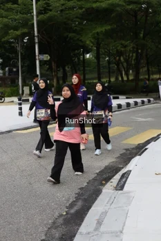 Runner Photo 4305093