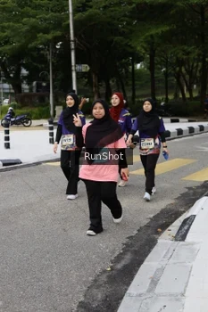 Runner Photo 4305098