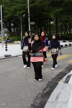 Runner Photo 4305099