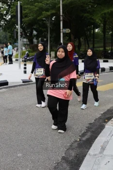 Runner Photo 4305103