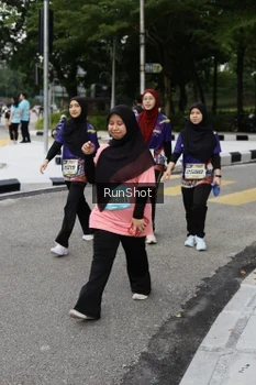 Runner Photo 4305108