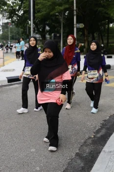 Runner Photo 4305112