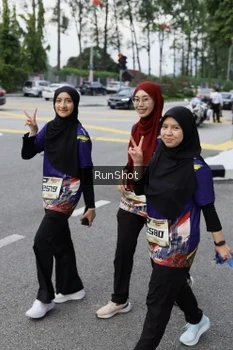 Runner Photo 4305123