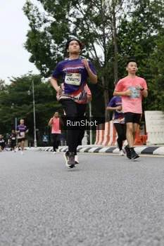 Runner Photo 4305149