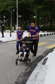 Runner Photo 4305150