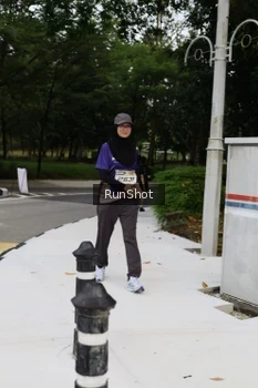 Runner Photo 4305152