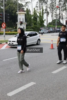 Runner Photo 4305165