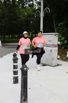 Runner Photo 4305172