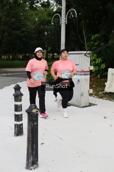 Runner Photo 4305177