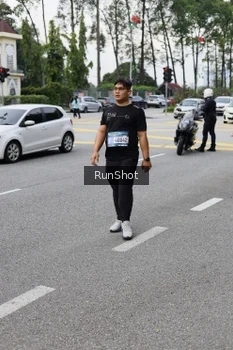 Runner Photo 4305180
