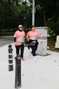 Runner Photo 4305181