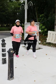 Runner Photo 4305193