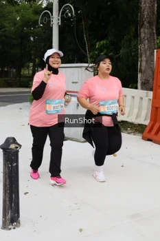Runner Photo 4305194