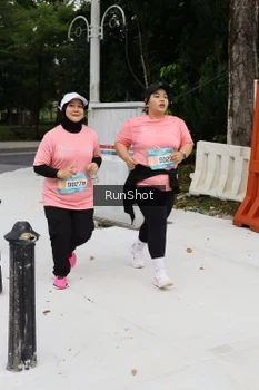 Runner Photo 4305196