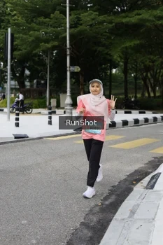 Runner Photo 4305198