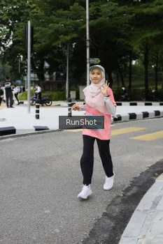 Runner Photo 4305202