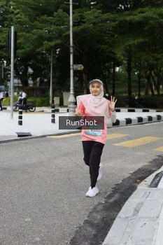Runner Photo 4305206