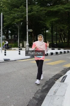 Runner Photo 4305207