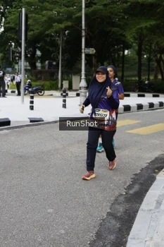 Runner Photo 4305213