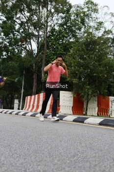 Runner Photo 4305220