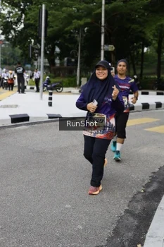 Runner Photo 4305222