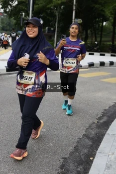 Runner Photo 4305228