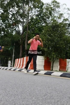 Runner Photo 4305231