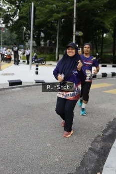 Runner Photo 4305232