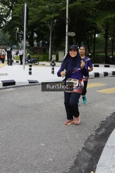 Runner Photo 4305233