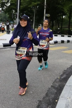 Runner Photo 4305234