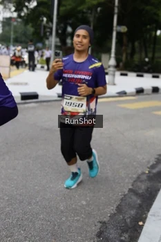 Runner Photo 4305237