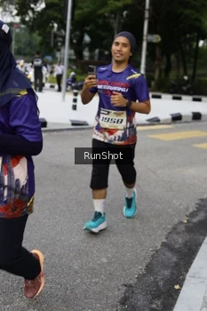 Runner Photo 4305241