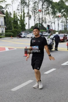 Runner Photo 4305248