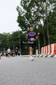 Runner Photo 4305254