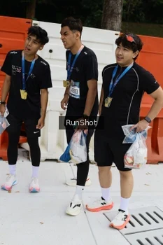 Runner Photo 4305281